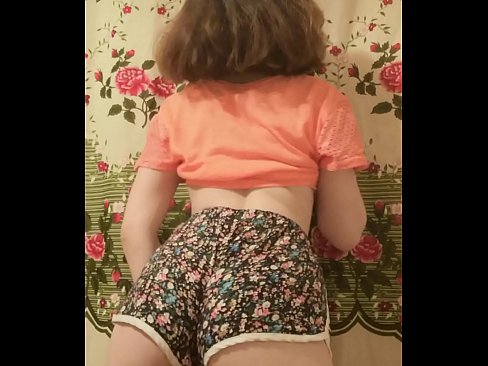 ❤️ Sexy ung babe tar av seg shortsen på kamera ️❌ Sex på porno no.novoporn.ru