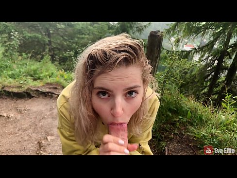 ❤️ Jente svelger cum etter en offentlig blowjob - Eva Elfi ️❌ Sex på porno no.novoporn.ru